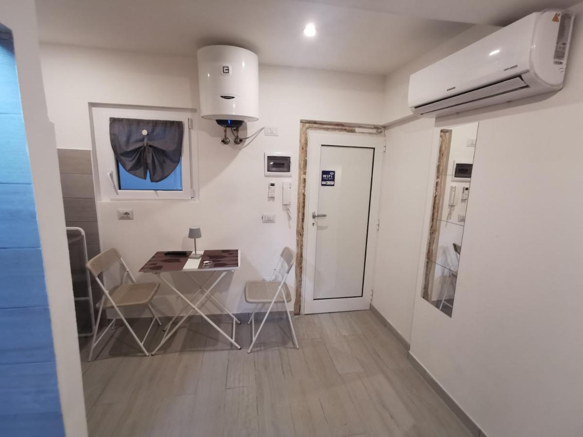 Alle Mansarde Parme Extérieur photo